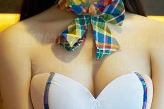 推女郎 – 连欣的黑白套图，光影游戏太上头，抓紧这一刻吧。