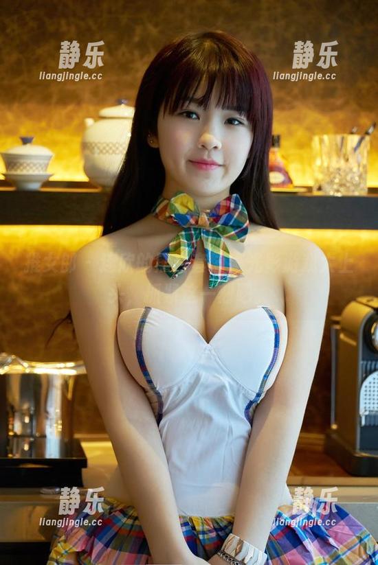 推女郎-连欣 推女郎 - 连欣的黑白套图,光影游戏太上头,抓紧这一刻吧。