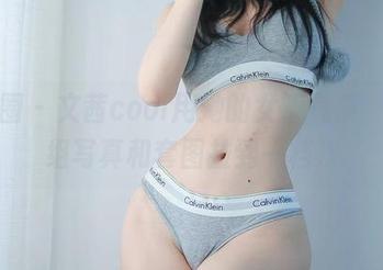 微密圈 – 文茜cool用她的女王气质，把这组写真和套图拉到一档次