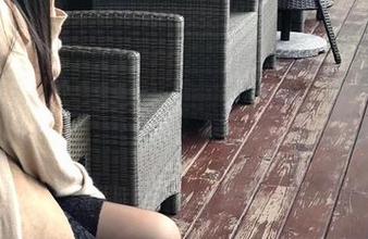 微密圈 – 下载无敌哒小姨妈的写真集，透明得令人捧腹！