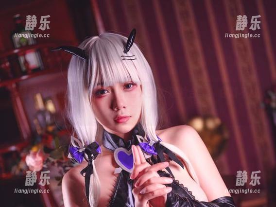 超现实中的末夜787：机器人女友照片合集，你敢不敢敢看？！