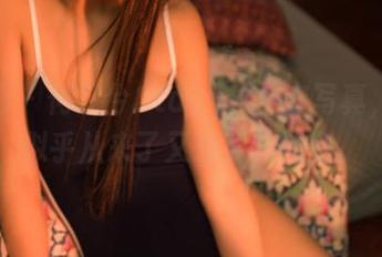 果团网 – 何梦兮Stacy、全套写真，夏天似乎从来了又去了，恍惚。