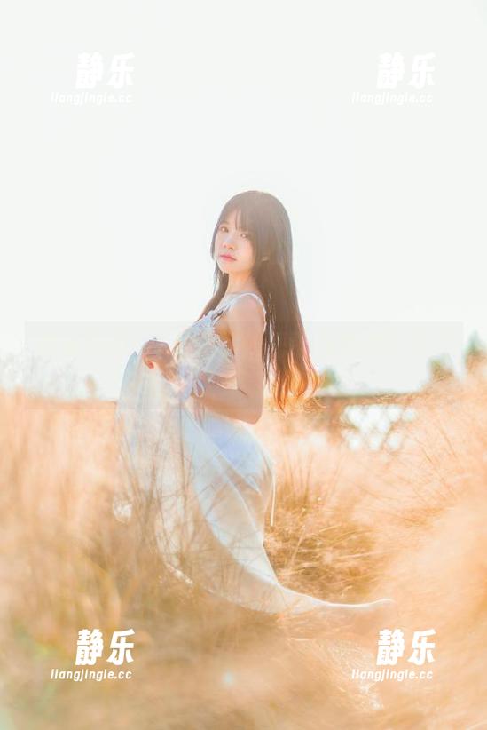 桜桃喵 内衣写真:桜桃喵如何把平凡变得不平凡?