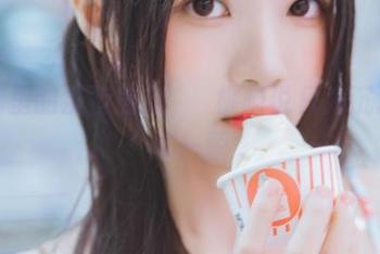 私房里的流行瑜伽，桜桃喵说只为沉浸在那一瞬