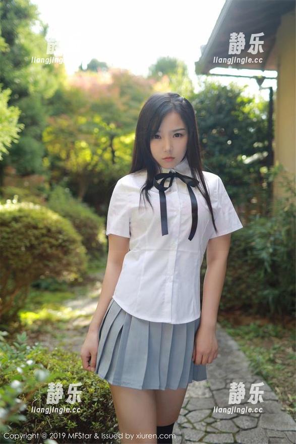 模范学院-恩率babe 模范学院 - 穿上牛仔裤的恩率babe:原图里的日常,精选的闲适