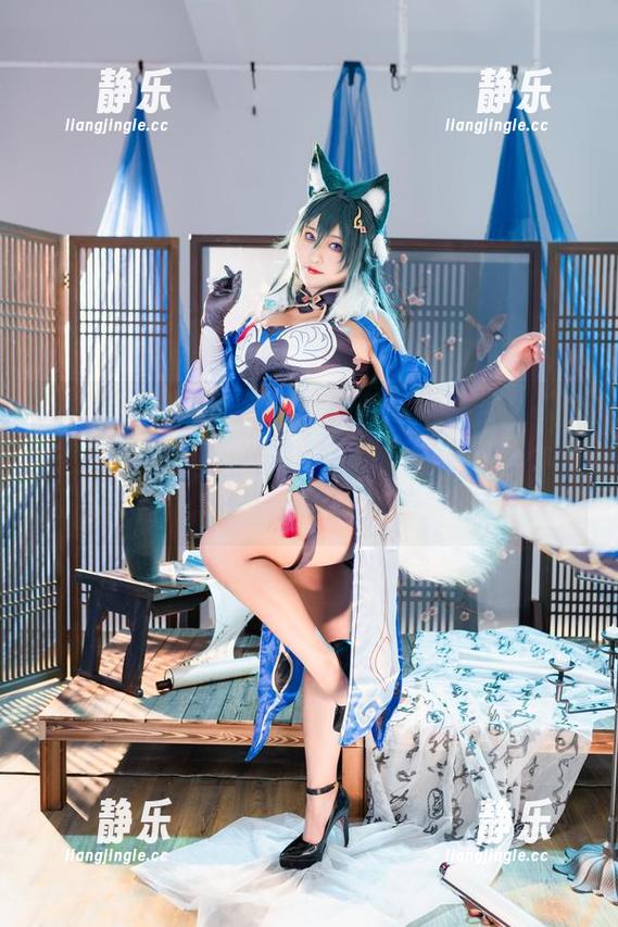 洛璃LoLiSAMA 这次的吉他妹妹3.0真应了那句话,洛璃LoLiSAMA的图包总是有种无法抗拒的想要全开收藏的冲动。
