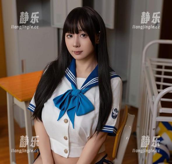 浅安安 浮现,浅安安在线的制服写真,好吧,我承认我被圈粉了。