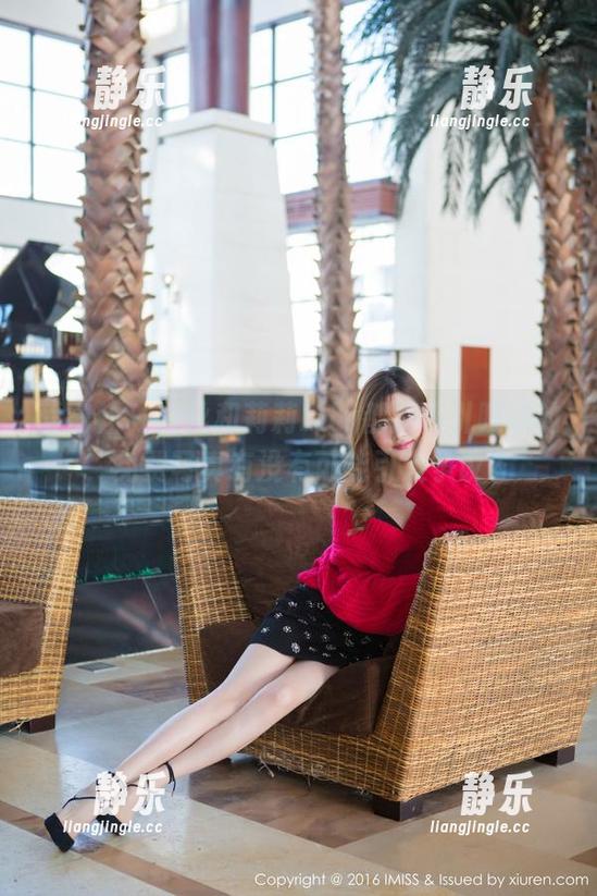 爱蜜社-莉莉Lily 爱蜜社 - 白丝和莉莉Lily都挺吸引眼球的,免费写真有没有可能引发争议?