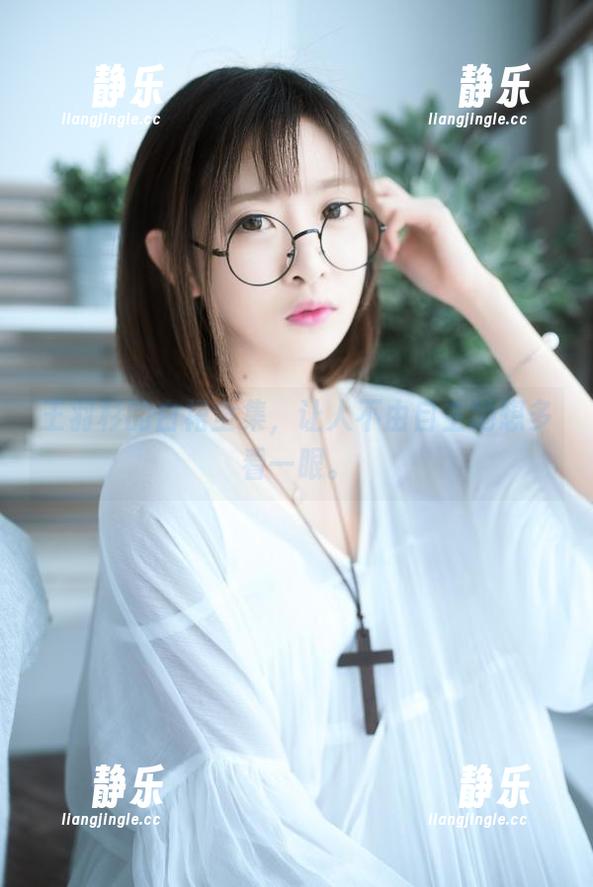 王羽杉 王羽杉的白裙全集,让人不由自主地想多看一眼。