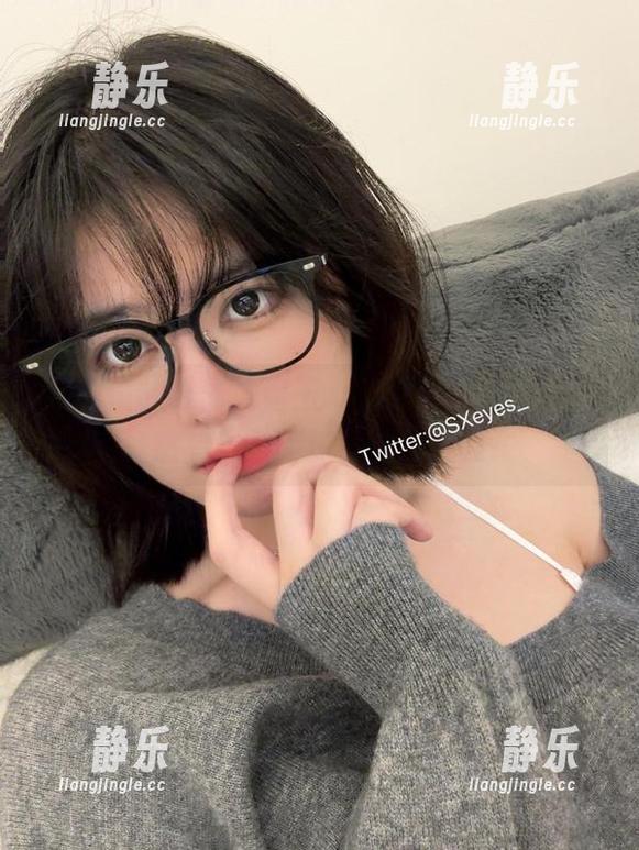 眼酱大魔王w 高颜值的眼酱大魔王w,没想到办公室里竟然有这么高清的壁纸存在!