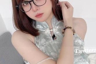 眼酱大魔王w的白裙写真，恐怕连夏天的微风都嫉妒！