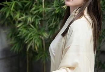 秀人网 – UU阿文的浴缸大冒险：无圣光的私密写真记录