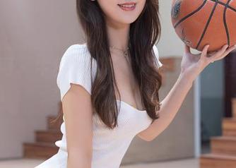 秀人网 – 牛仔裤和叶梦轩的组合，这就是美图的新标准吗？