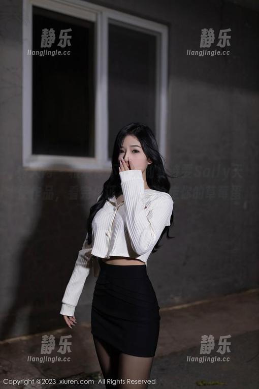 秀人网-夏诗雯Sally 秀人网 - 根本停不下来的夏诗雯Sally天使作品,看完保证有人要抢走你的草莓蛋糕!
