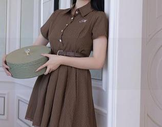 秀人网 – 大美媚京的自拍拯救不了你的审美，但好奇心先别少！