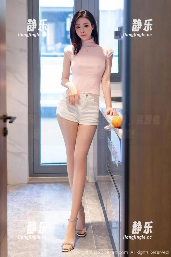 秀人网 - 桃桃子的这个圣诞写真，资源像是摩天轮，转的我目不暇接！