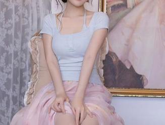 秀人网 – 白丝图包，陈梵妮Fanny果然是个隐秘的直击你心底的高手！这细腻的质感…