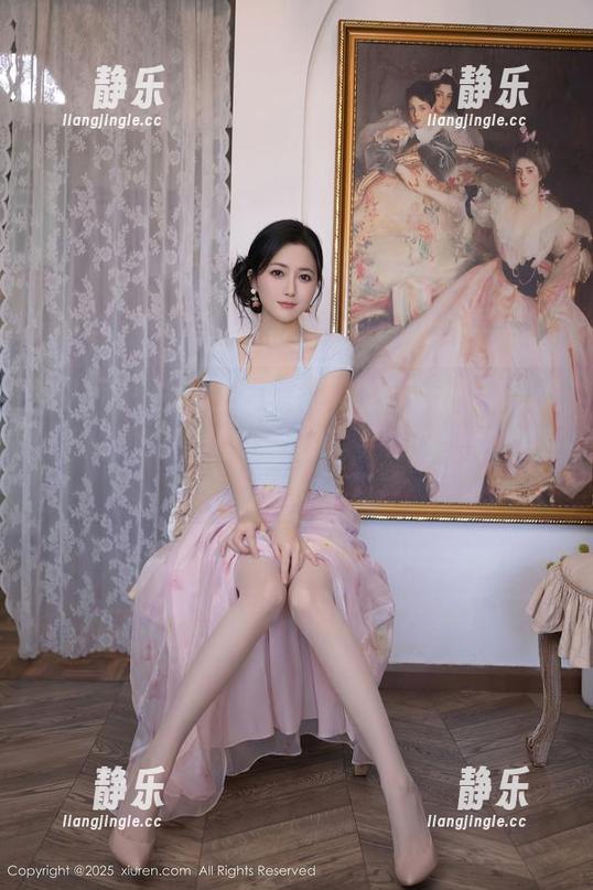 秀人网-陈梵妮Fanny 秀人网 - 白丝图包,陈梵妮Fanny果然是个隐秘的直击你心底的高手!这细腻的质感...