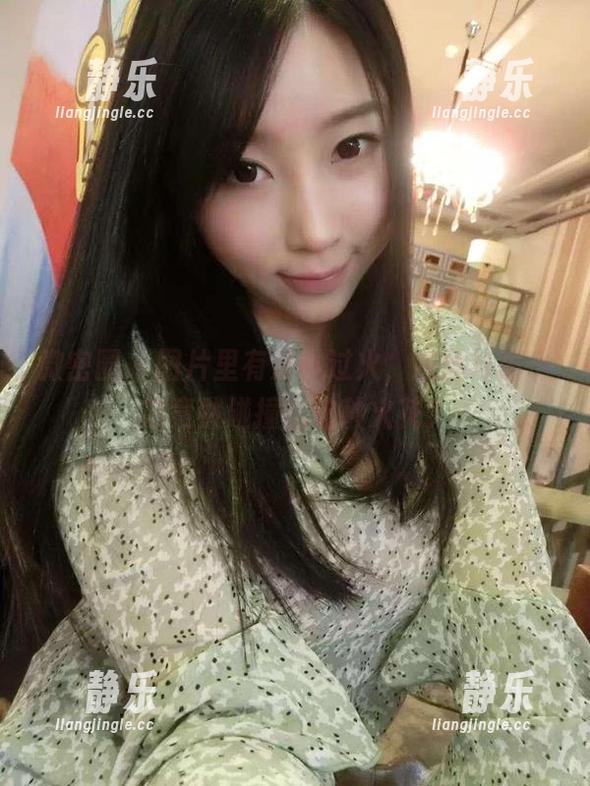 童小芯 微密圈 - 图片里有点小过火,灰丝与童小芯竟然碰撞出这种火花?
