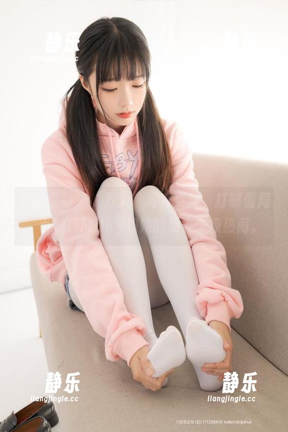 紧急企划-小奶糕Milky 紧急企划 - “双人”写真更新,打破僵局,小奶糕Milky和她的朋友来凑热闹。