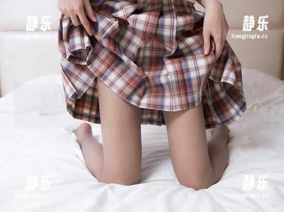 紧急企划-龙崎聆音 紧急企划 - 龙崎聆音的私房美图,白丝让所有人都想吃上一口!