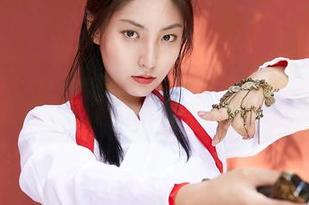 蜜桃社 – 木奈奈穿校服的那一刻，我觉得这才是壁纸的正确打开方式！
