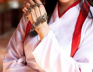 蜜桃社 – 缇娜美Tinami的万圣节：哪些资源才是真正的惊吓？