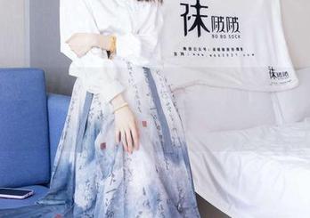 袜啵啵 – 让裸足说话！奶油的私拍奇遇记（超长花絮版）