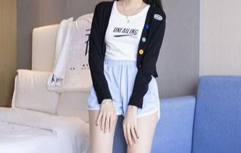 袜啵啵 – 最新资源大放送！厌倦了彩色美甲吗？看糯米怎么玩黑白系列。
