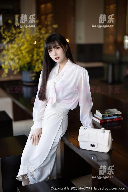 语画界-金纯一 语画界 - 哎呀,金纯一的白裙写真,下载是为了留下更好的走心!