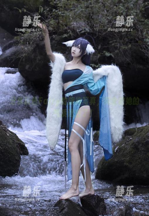 阮邑Fairy 分享阮邑Fairy的旗袍写真,完全被她的气质迷住了!