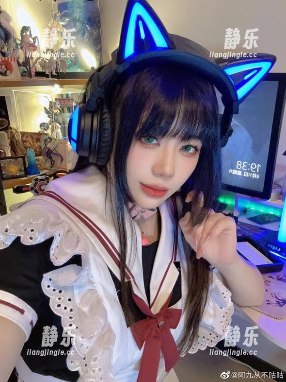 阿九从不咕咕 阿九从不咕咕的透明精选,第一眼就觉得这种清晰又模糊的状态真让人挠头!