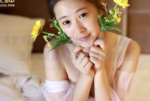 青豆客 – “黄梦羡校服穿搭：有图有真相，还附送免费原图！”—直接来收藏，好姐妹们全拍起来！